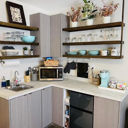 Coastal Chic Suite With Kitchenette And Private Entrance Сейнт Питърсбърг Екстериор снимка